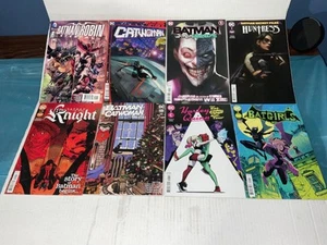 DC COMICS BATMAN, HARLEY QUINN, CATWOMAN, JOKER LOTE DE 8 # 1 CÓMICS CASI NUEVOS/COMO NUEVOS - Imagen 1 de 1