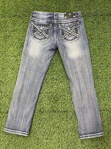 Miss Me Womens Boyfriend Capri Distressed Blue Jeans 27x25 Flap Pocket W/ Design - Picture 1 of 22