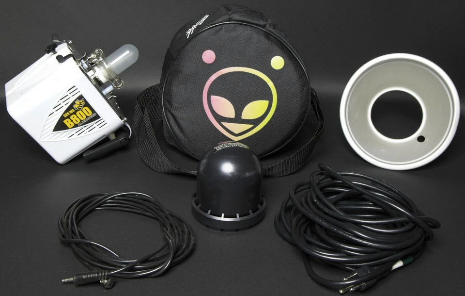 Paul C Buff Alien Bees B800 Arctic White Travel Complete kit, FREE SHIPPING!!! - Image 1 of 4