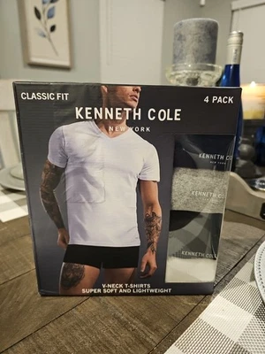 Paquete de 4 camisetas de algodón de cuello redondo blancas negras grises blancas de Kenneth Cole para hombre talla mediana Foto 1 de 4