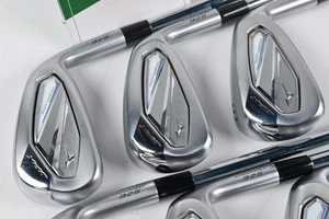 Mizuno JPX 925 Hot Metal Irons / 6-PW+GW / Regular Flex Dynamic Gold R300 105 - Picture 1 of 7