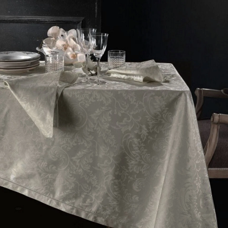 Tovaglia in fiandra PIAZZA PITTI 160x230 8 tovaglioli sabbia Manuela - Immagine 1 di 1