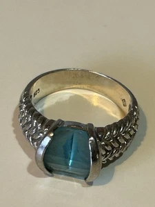 Classic vintage  blue topaz sterling silver 925 ring size 7 - Picture 1 of 6
