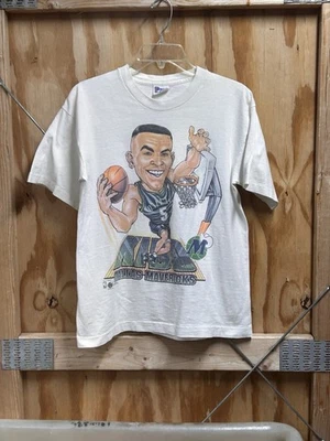 Camiseta caricatura jugador profesional Jason Kidd de los Dallas Mavericks de la NBA de colección RARA Foto 1 de 4