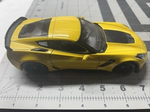 Welly 2017 Chevy Corvette ZO6 1:24 HELLGELB USA KOSTENLOSER VERSAND OHNE BOX - Bild 1 von 8