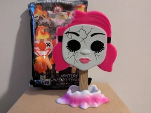 Culturefly Meltz Twisted Metal Dollface Chase Cracked Mask Vinyl Ice Cream - Picture 1 of 9