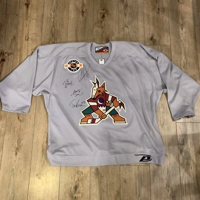 Vintage Retro Arizona Coyotes Autographed Jersey Numminen Tkachuk Roenick Lumme - Image 1 of 4