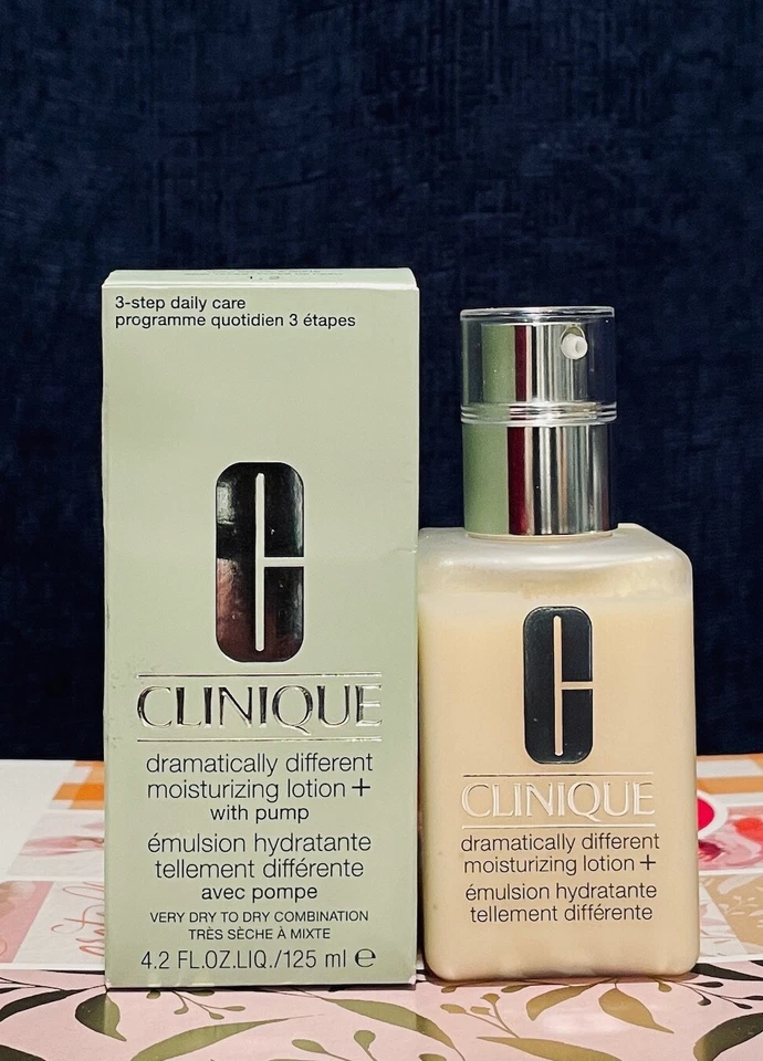 CLINIQUE DRAMATICALLY DIFFERENT MOISTURIZING LOTION WITH PUMP 4.2 OZ 125 ML - Image 1 of 1
