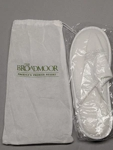 The Broadmoor Resort Premier weiße Hausschuhe Einheitsgröße - passt den meisten neu - Bild 1 von 6