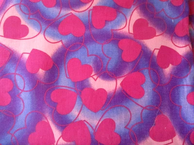 5 YDS DBL CORAZONES EN REMOLINOS 100% ALGODÓN JOANNS FUERA DE STOCK Foto 1 de 3