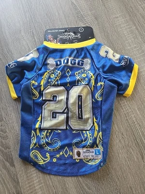 Camiseta Snoop Doggie Doggs Pet Grande Elástica Azul Multicolorida/Strass *NOVA* - Imagem 1 de 4