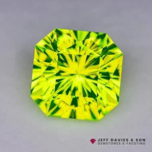 23.51ct LAB Lumo Garnet LuAG - Lutetium Aluminum Garnet - Czochralski - Picture 1 of 2