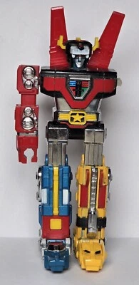 Vintage Voltron III 6" Miniature Lion Diecast Made In Japan Matchbox Bandai TOEI - Image 1 of 4
