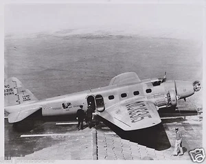 WESTERN AIRLINES - BOEING 247 D ON TARMAC - BLACK & WHITE 8 X 10 - Picture 1 of 1
