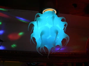 Neu im Karton Vintage blaue stachelige Silikon-Spikes Glühbirne Urlaubslicht nur 1 - Bild 1 von 3