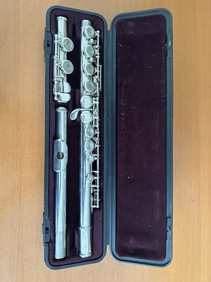 Yamaha flute YFL-211 #50 - Image 1 of 4