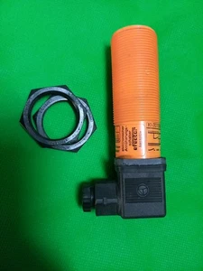 IFM KI5038 CAPACITIVE SENSOR_IFM KI-3015LFPKG/SS-000-k KL3015 LFPKG SS 000 k - Picture 1 of 9