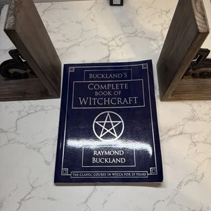 Buckland's Complete Book of Witchcraft/Wicca/Mind Body Spirit-2020 2nd Edition - Picture 1 of 22