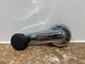 1992 OLDSMOBILE CUTLASS CIERA MANUAL WINDOW CRANK - Picture 1 of 2