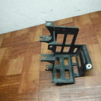 honda magna 700 VF750 VF 750 v45 BATTERY TRAY BOX HOLDER 50320-MB1-700 - Imagem 1 de 4