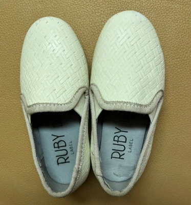 Mocasín de cuero sin cordones y zapatos de encaje beige pergamino para bebés pequeños (2 pares) talla 21 Foto 1 de 4