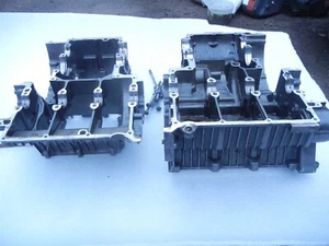 TRIUMPH TROPHY TRIDENT SPRINT DAYTONA 3 CYLINDER ENGINE CRANKCASE HALVES 900CC - Picture 1 of 23