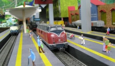 Marklin HO 3021 Disel Locomotive analog BR V200 056 used no box - Image 1 of 4