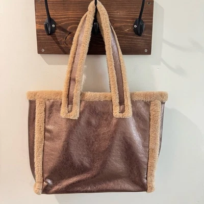 Bolsa tote BCBGeneration pele sintética aparada metálica - Imagem 1 de 4