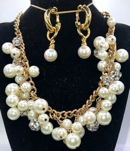 Necklace and Earrings Pearl Faux and Crystal Drop Dangle Gold Plated Vintage - Picture 1 of 10