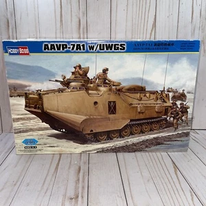 HobbyBoss 1/35 AAVP-7A1 mit UWGS Plastikmodell Neu Open Box versiegelt - Bild 1 von 11