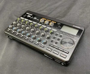 TASCAM DP-008EX 8-Spur Digital Portastudio und SD-Recorder mit integrierter S... - Bild 1 von 3