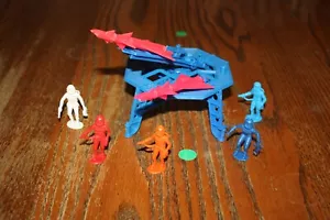 Vintage MPC Missiles to the Moon Launcher, 2 Missiles, and 5 Missilemen A - Marx - Picture 1 of 9