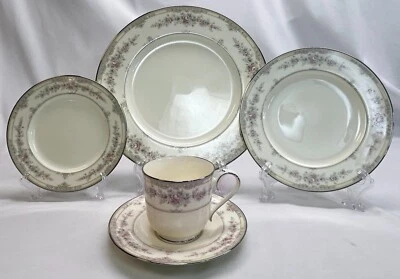Noritake Shenandoah 9729 5 Piece Place Setting Bone China - BRAND NEW!!!
