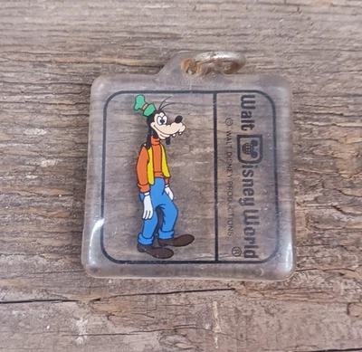 WDW Walt Disney World GOOFY Llavero Acrílico Vintage Años 80’s Foto 1 de 4