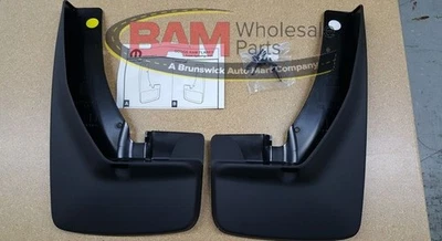 82214137 RAM 1500 PROTECTORES CONTRA SALPICADURAS VEHÍCULOS DELANTEROS CON BROTES GUARDABARROS 2009-2022 MOPA Foto 1 de 4