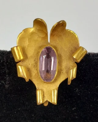 Antiguo soporte de reloj victoriano de los años 90 para mujer con broche de cristal púrpura amatista Foto 1 de 4