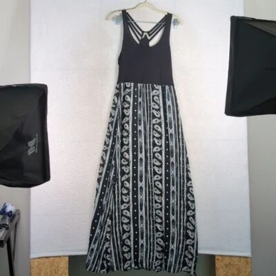 Maxi Vestido de Playa Mudd Junior Negro Tropical Sin Mangas Talla M Foto 1 de 4