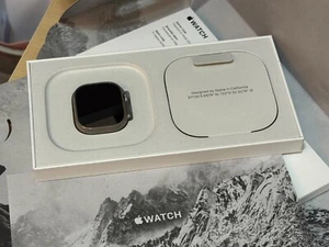 Apple Watch Ultra 49mm GPS + CELL Titanium Case with Orange Alpine Loop - Photo 1 sur 8