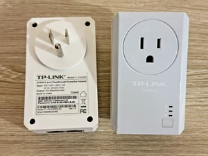 TP-Link AV500 Passthrough Powerline Adapter TL-PA4020P (Set Of 2) - Picture 1 of 3
