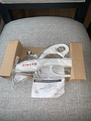 Singer Smart Scissors NEW Cordless Battery Operated Fabric Cutter Please Read - Image 1 of 3