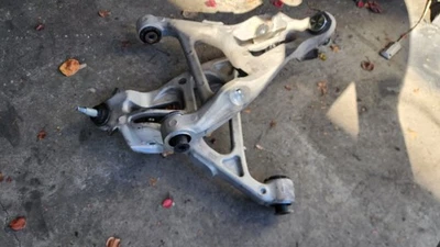 Brazo de control inferior delantero y rótulas Ford F150 Raptor 2024  Foto 1 de 3