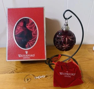 Ornamento sfera Waterford taglio cristallo rosso 2007 142770 made in Hungary in scatola - Foto 1 di 15