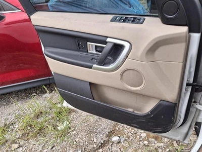 Used Front Left Door Interior Trim Panel fits: 2016 Land rover Discovery sport Foto 1 de 4