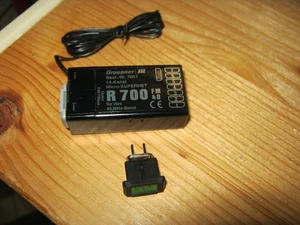 neues Set : Empfänger Graupner R 700  (40 Mhz)  + Quarzpaar 53 FM SSS - Bild 1 von 2
