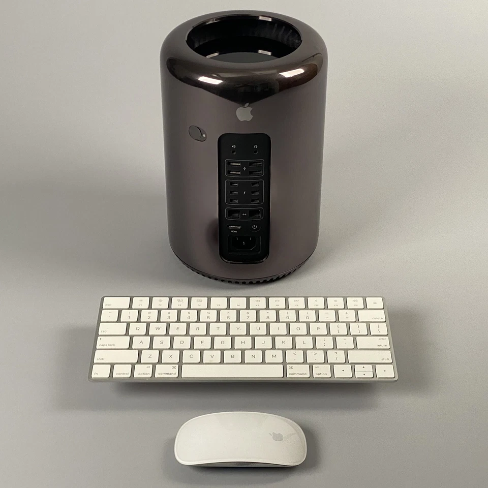 MacPro 6,1 12C / 2TB SSD / OS 15 / 64 RAM / FirePro D500 3GB / Keyboard & Mouse - Image 1 of 4
