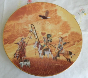 TRAIL TALK PLATE VISIONS IN THE MIST #O223 HAMILTON COLLECTION - Picture 1 of 3