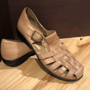 Array Sz 7.5 Sandals Leather Woven - Picture 1 of 16