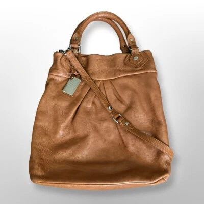 Bolso de hombro MARC by MARC JACOBS de cuero camel Foto 1 de 4