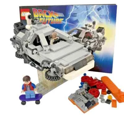 LEGO Ideas: The DeLorean Time Machine (21103) - Image 1 of 4
