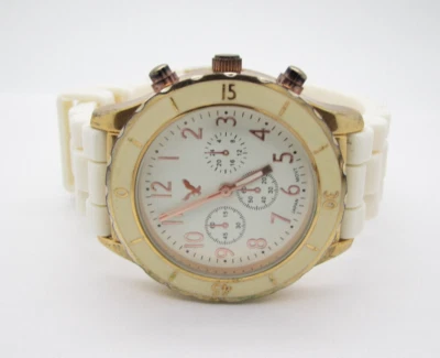 Women  American Eagle Outfitter Quartz Analog 39mm Dial Causal Round Watch(E413) - Image 1 of 4